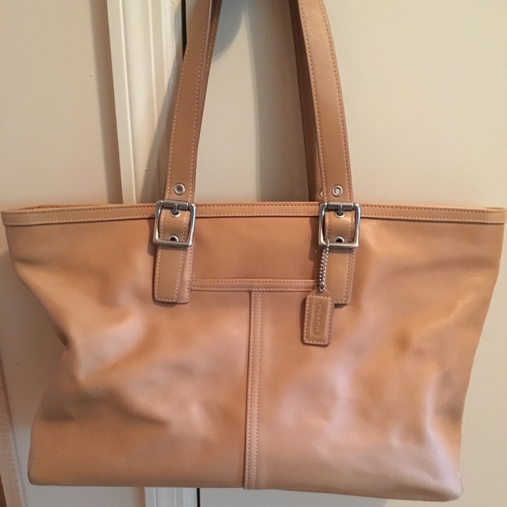 Coach Leather Hampton Tote Bag Never Used!